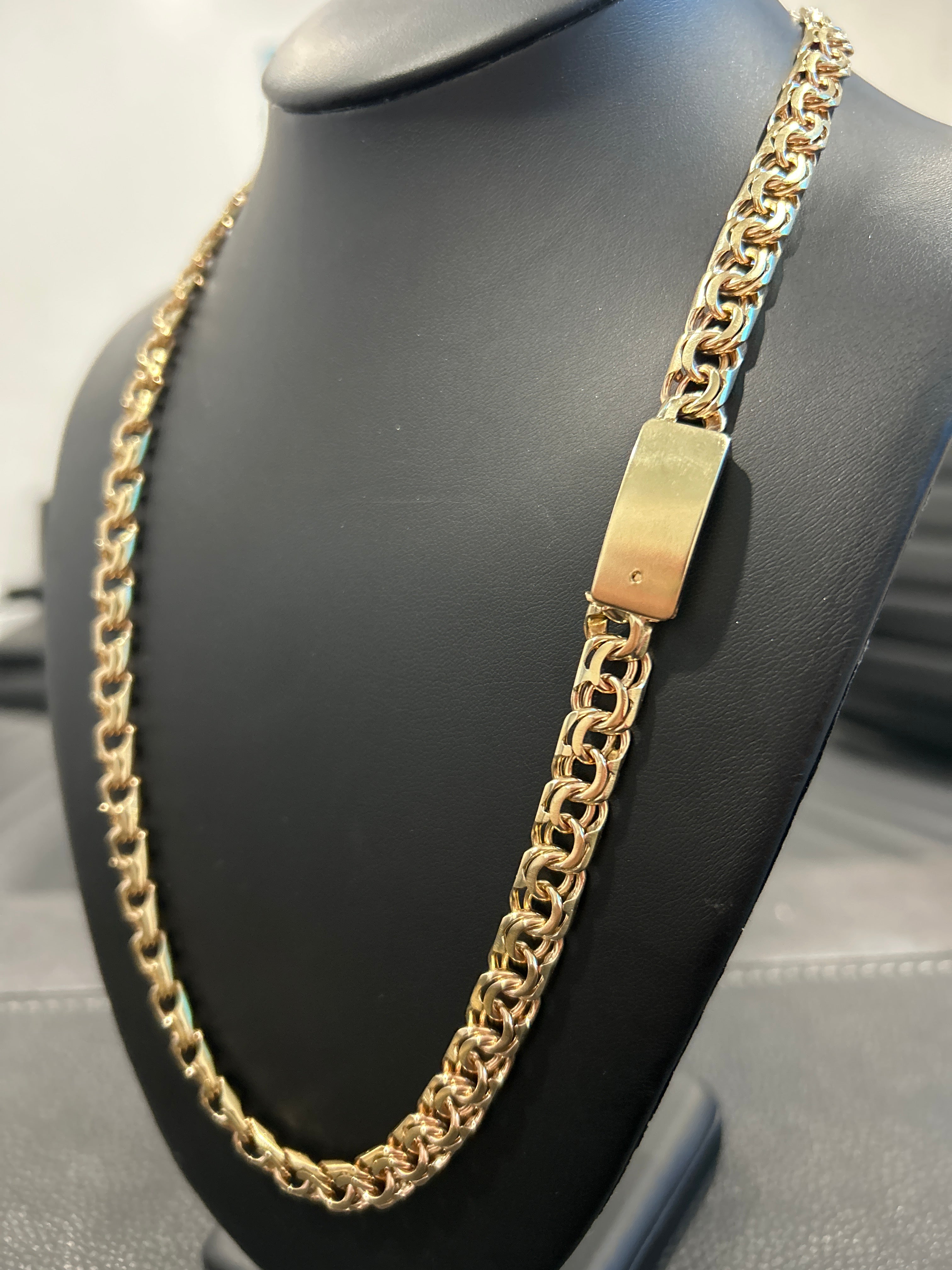 Chino link necklace