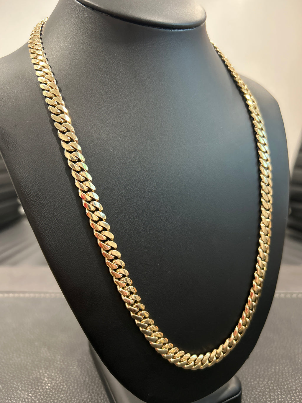 Miami Cuban necklace