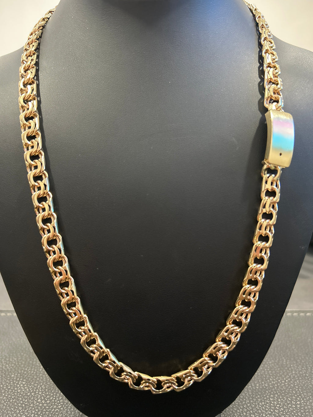 Chino link necklace