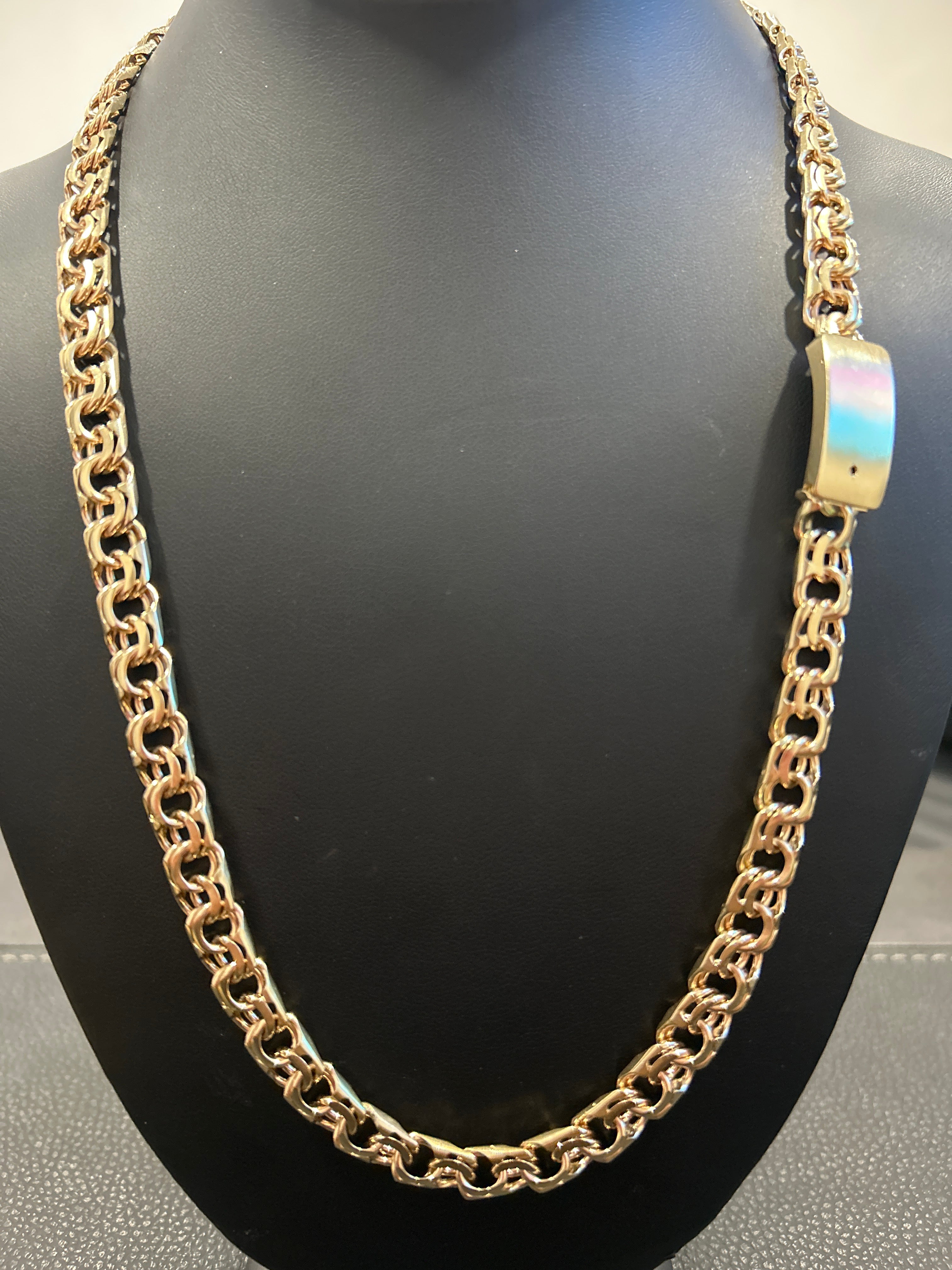 Chino link necklace