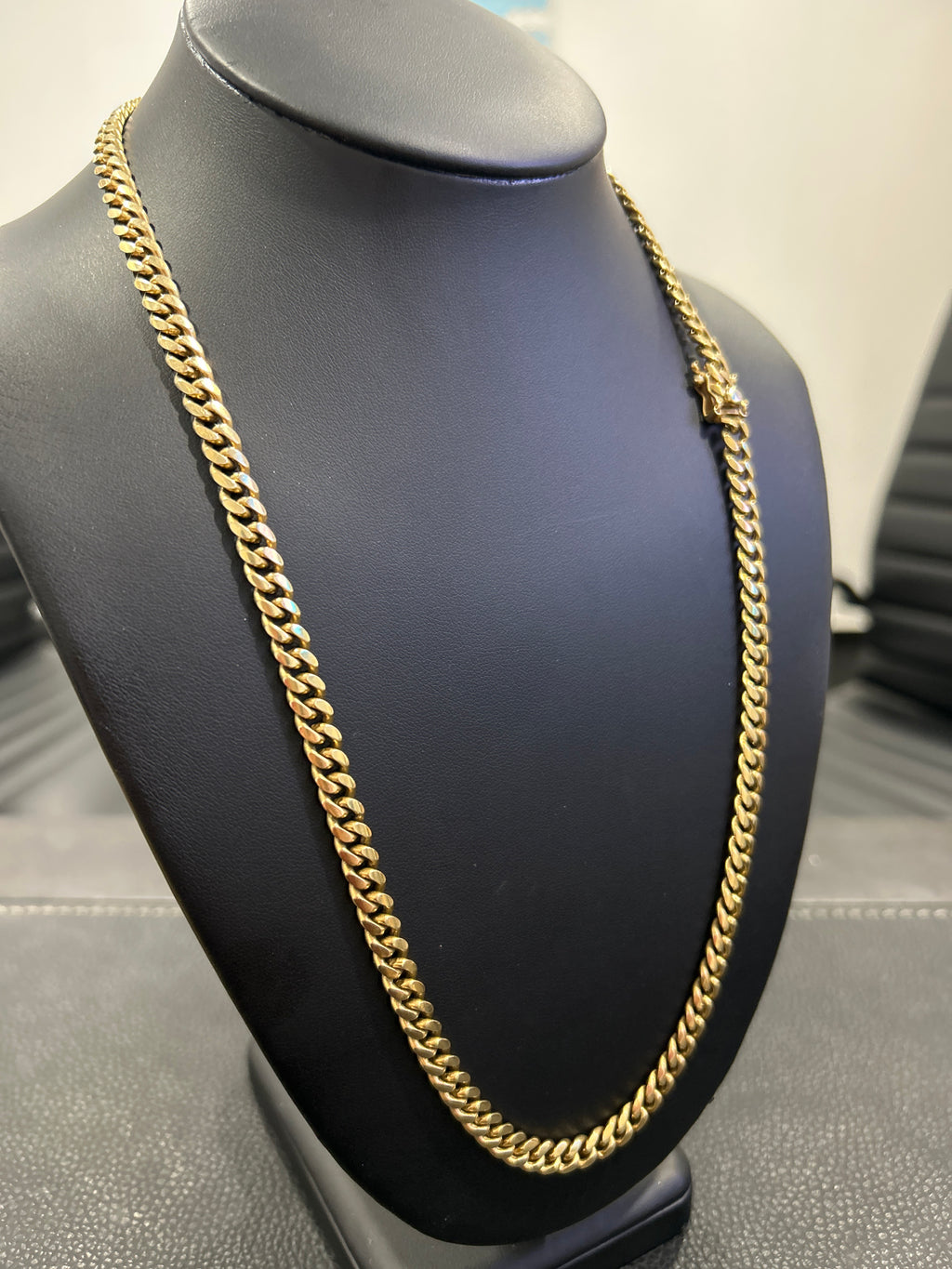 Cubanlink necklace 10k gold