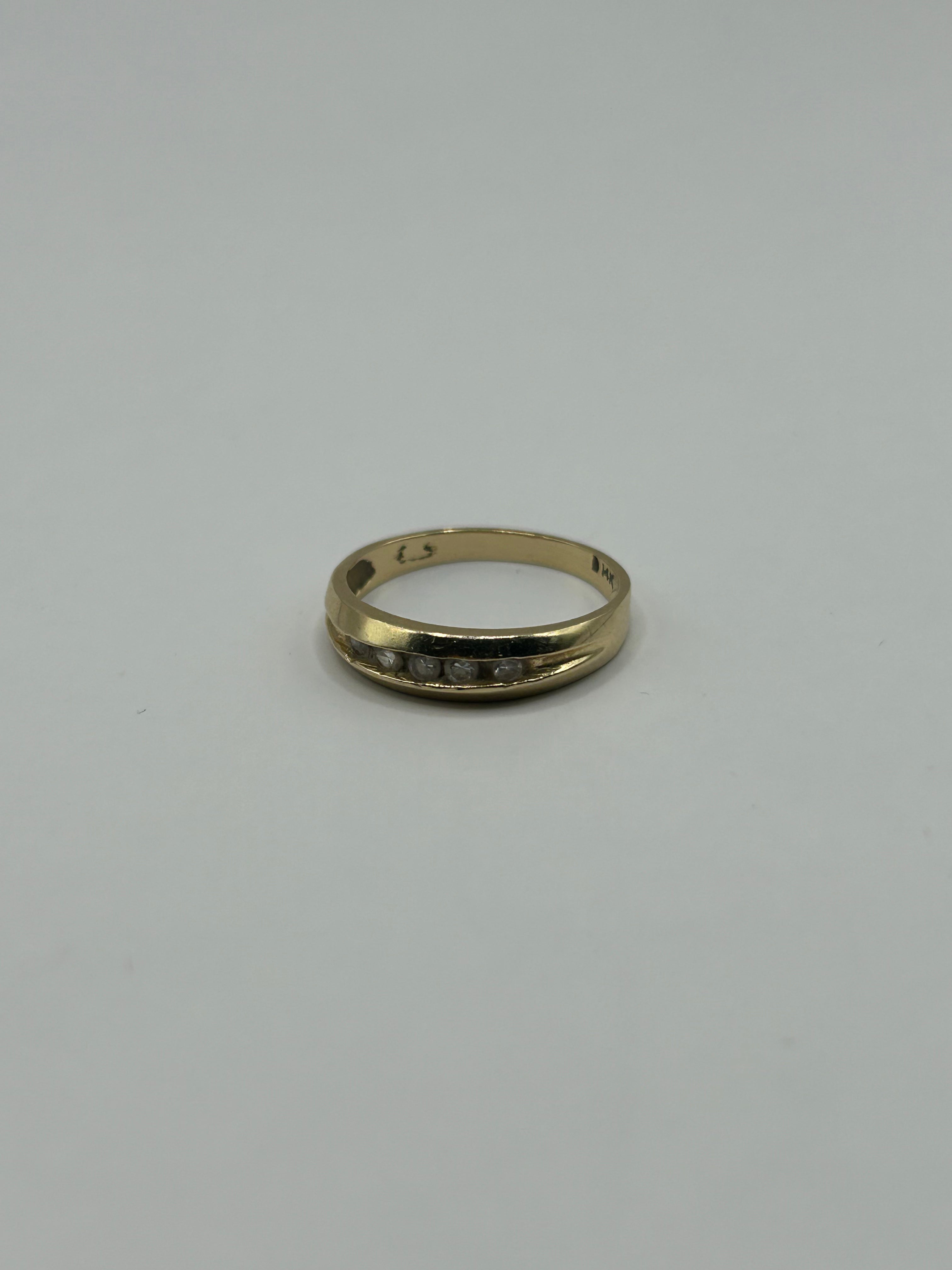 14k women’s ring